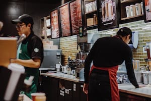 La inquietante razón por la que Starbucks cierra algunos de sus locales en Los Ángeles