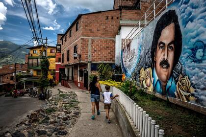 Un tour que recorre los sitios emblemáticos del narcotraficante en Medellín 