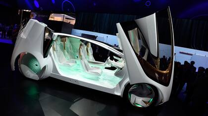 Un Toyota Concept-i, un prototipo de vehículo autónomo que la firma japonesa mostró en Las Vegas en enero