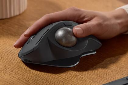 Un trackball inalámbrico Logitech Ergo MX S