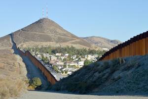 Rescatan en el norte de México a 31 inmigrantes secuestrados camino a la frontera con EE.UU.