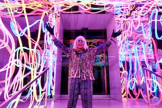 Ahora creó un portal luminoso para ingresar al Museo de Artes Decorativas de Madrid