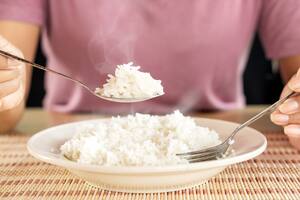 Compartió su truco para preparar el “arroz perfecto” y generó un impensado debate en Twitter