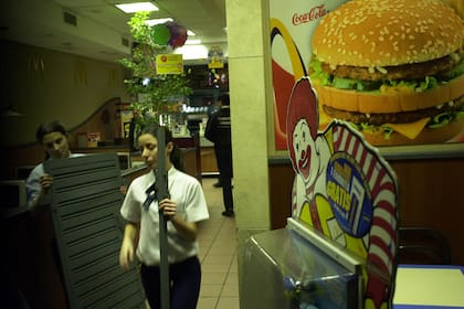 Anunció su intención de contratar a 2.500 personas, de las cuales 500 estarán ubicadas en el centro de Illinois