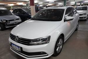 Un Volkswagen Vento, otro de los modelos ofertados por una de las empresas