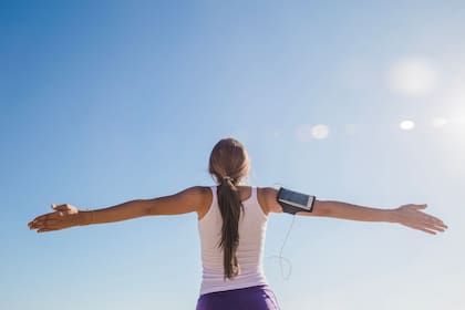 Una alimentación simple, movimiento diario, buen descanso y vínculos son fundamentales para una vida larga