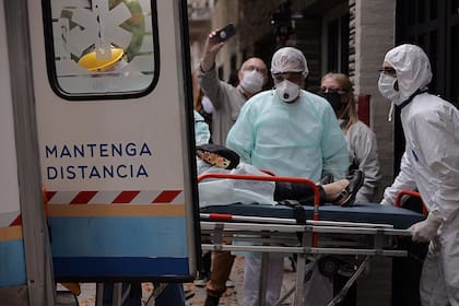 Según los familiares de algunos de los alojados en el Instituto Geriátrico San Lucas, los adultos mayores aún no fueron vacunados contra la gripe, ni neumonía