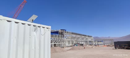 Una antena a más de 4 mil metros de altura. "Esta es una zona de muchísimo viento, en invierno hacen -25°, pero nunca se corta Internet por las condiciones climáticas”, asegura Dino Burgos.