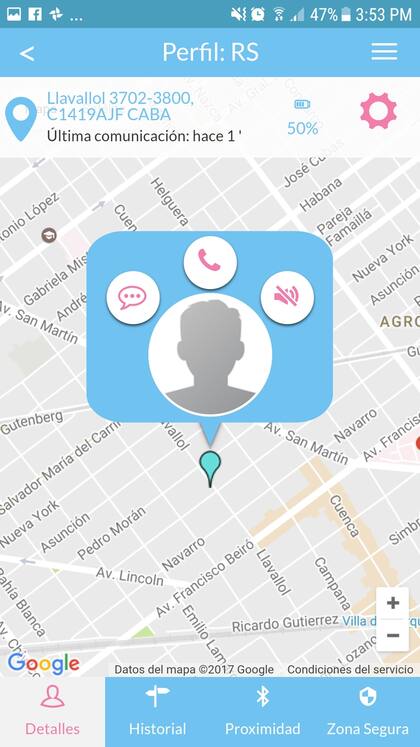 Una aplicación para Android/iOS gestiona la configuración del equipo y permite ver su posición