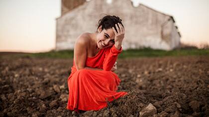 Una artista intensa, que encuentra su manera particular de abordar distintos géneros