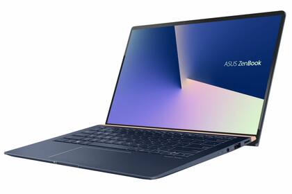 Una Asus ZenBook 14 UX433FN