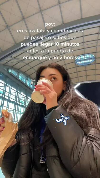 Una azafata compartió un secreto para subir al avión sin hacer fila