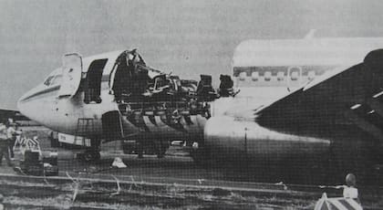 Una azafata resultó muerta y 95 personas sobrevivieron al accidente