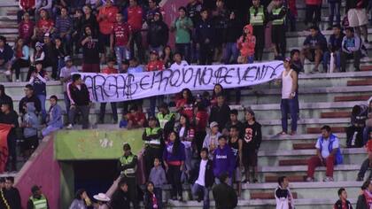 Una bandera que apunta directamente contra el presidente