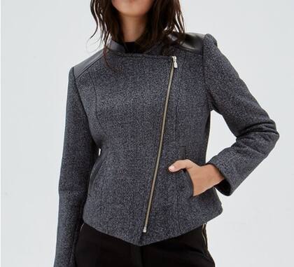 Una campera apta oficina y también salidas nocturnas