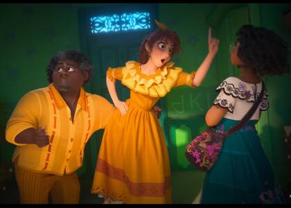 Una captura de la escena de "No se habla de Bruno", el nuevo gran éxito musical de Disney