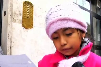 Una carta escrita por una niña de diez años conmovió al papa Francisco y cambió el destino migratorio de su padre