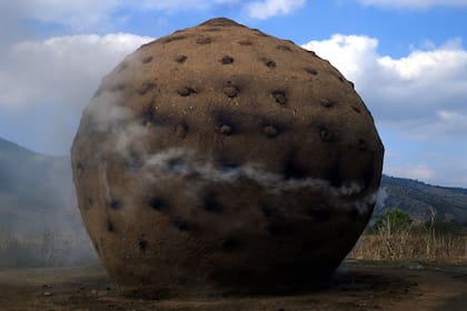 Una casa de carbonero que el arquitecto creó con su esposa Marcela Correa.