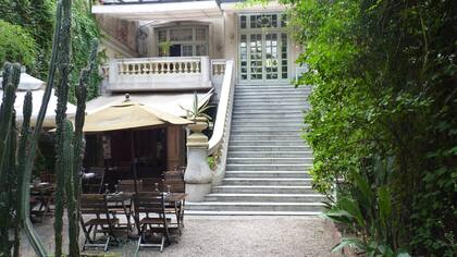 Una casona de 1913 es el mejor lugar para juntarse a comer o tomar algo