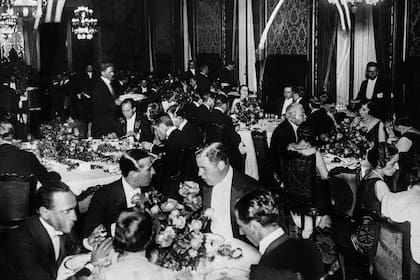 Una cena de gala en el Jockey Club
