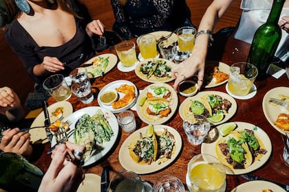 Una cena en el restaurante Hellbender en Nueva York