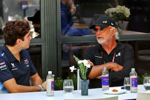 Una charla de Colapinto con Briatore.