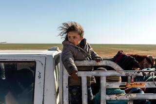 El éxodo de los últimos habitantes bajo el control de EI en Siria