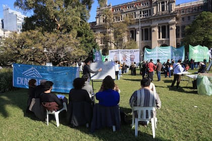 Una clase abierta de la UBA frente al Palacio de Tribunales, para pedir al Máximo Tribunal de la Nación que se expida sobre la Ley de Financiamiento Universitario
