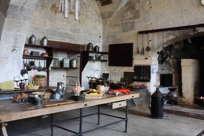 Una cocina medieval francesa acondicionada para el uso moderno