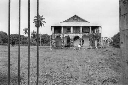 Una colonia penal sa en Guayana sa, donde se condenaba a personas al trabajo forzado, que fue cerrada en 1942