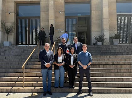 Una comitiva de la Comisión investigadora del Congreso visitó en Comodoro Py al juez de la causa