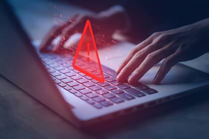Una contraseña demasiado intuitiva o débil puede ser la puerta de entrada de hackers en nuestras cuentas