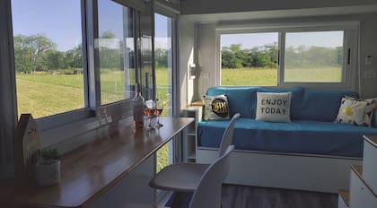 Una coqueta tiny house por dentro en el campo de La Soleada.