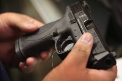 Una de las actividades que están prohibidas durante la veda electoral es la portación de armas