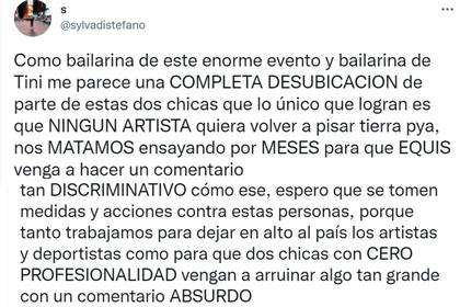 Una de las bailarinas que acompaña a Tini criticó los comentarios de los periodistas.