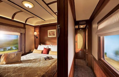 Una de las cálidas suites del Decan Odyssey que recorre India.