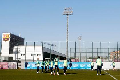 Una de las canchas del complejo catalán