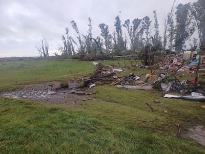 Una de las casas rurales más afectadas quedó prácticamente destruida