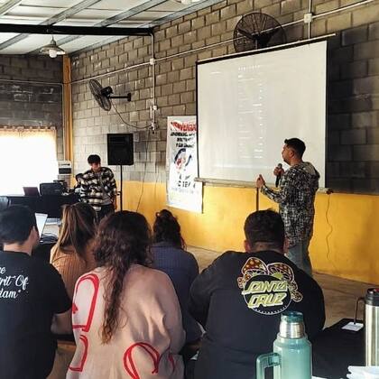 Una de las charlas en las que Peak Capital Team buscaba "inversores" en Casilda