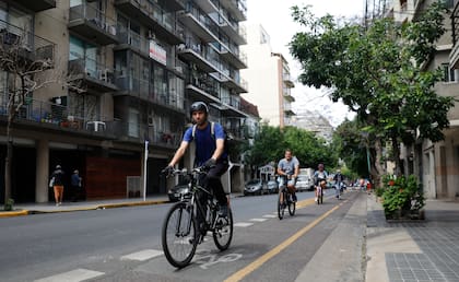 Una de las ciclovías más utilizadas en la ciudad se encuentre en la calle Billinghurst, en su cruce con Perón