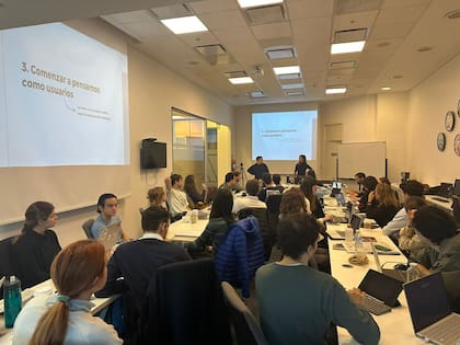 Una de las clases prácticas del programa de estudios que reúne todos los años a 25 estudiantes provenientes de diferentes carreras