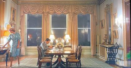 Una de las escenas de The Crown rodadas en Somerley House; la locación representa a la residencia real Highgrove