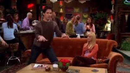 Una de las escenas más icónicas de Mike Hannigan en Friends