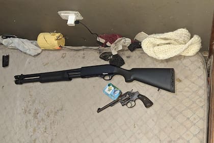 Una de las escopetas decomisadas en los allanamientos en Mar del Plata