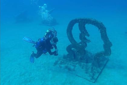 Una de las esculturas del Museo Subacuático de Florida