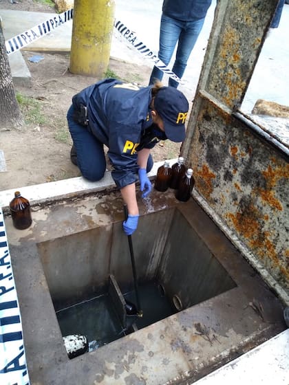 Una de las estaciones de servicio que comercializaba el combustible obtenido mediante el robo de crudo del oleoducto de YPF