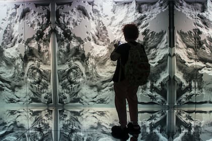 Una de las etapas que componen la muestra “Infinite Space”, de Refik Anadol, en el museo digital Artechouse.