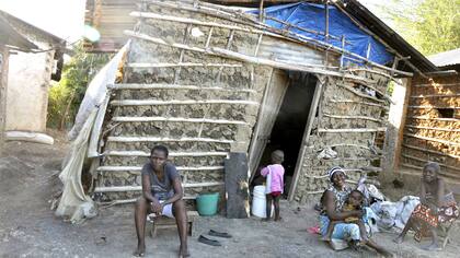 Una de las familias afectadas por los vertidos de plomo de una fábrica ilegal en Kenia