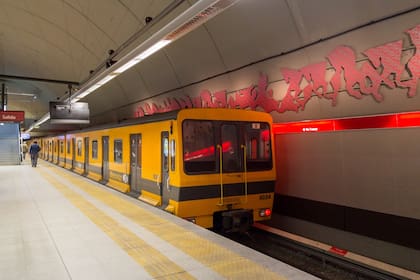 Los servicios del subte de la línea B estarán interrumpidos hasta las 19