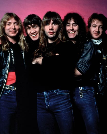 Una de las formaciones clásicas de Iron Maiden, con Dave Murray, Bruce Dickenson, Nicko McBrain, Steve Harris y Adrian Smith, en un retrato de 1987.